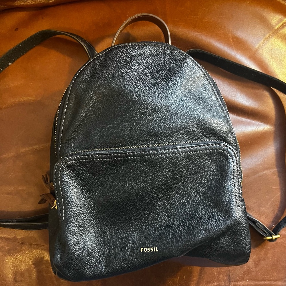 FOSSIL (Leather Mini Backpack)